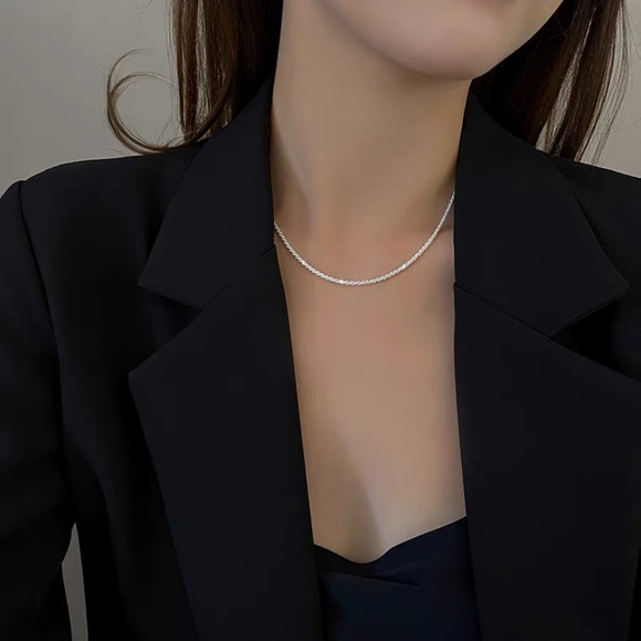 Sparkling Stones Necklace Choker - Picture 9 of 11